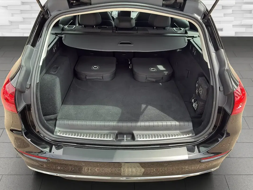 Mercedes-Benz C 300 - Thumbnail 9