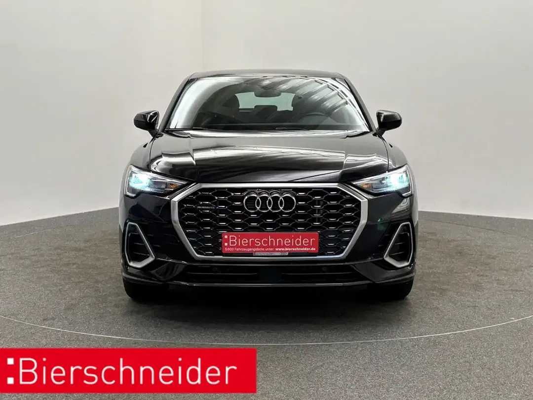 Audi Q3 - Thumbnail 2