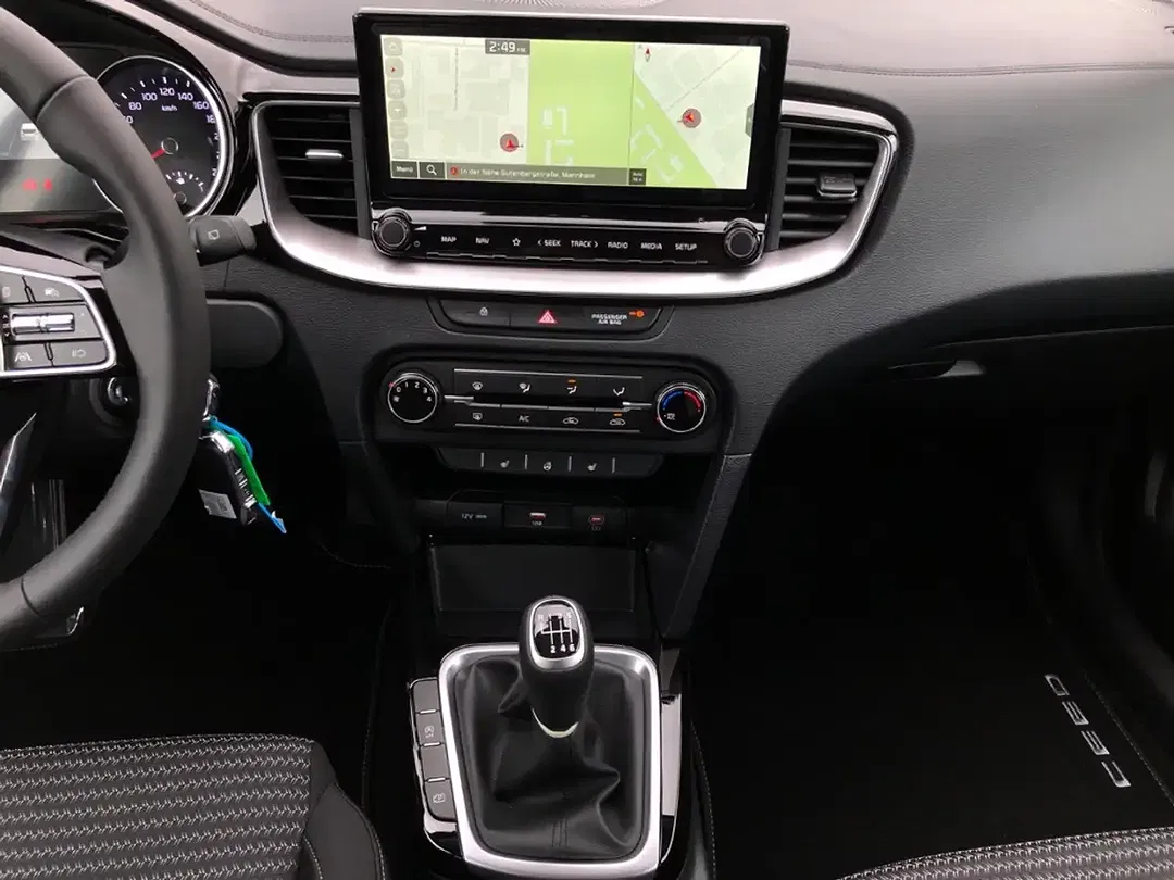 Kia Ceed / cee'd - Thumbnail 11