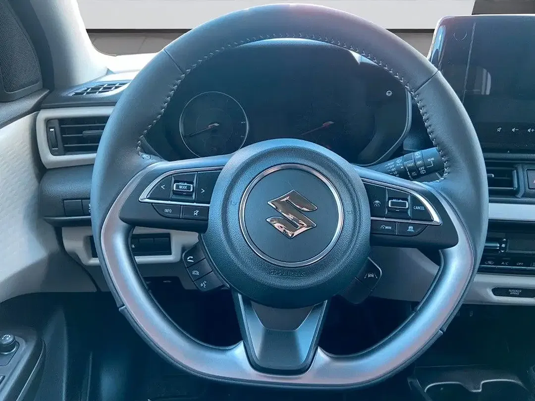 Suzuki Swift - Thumbnail 15
