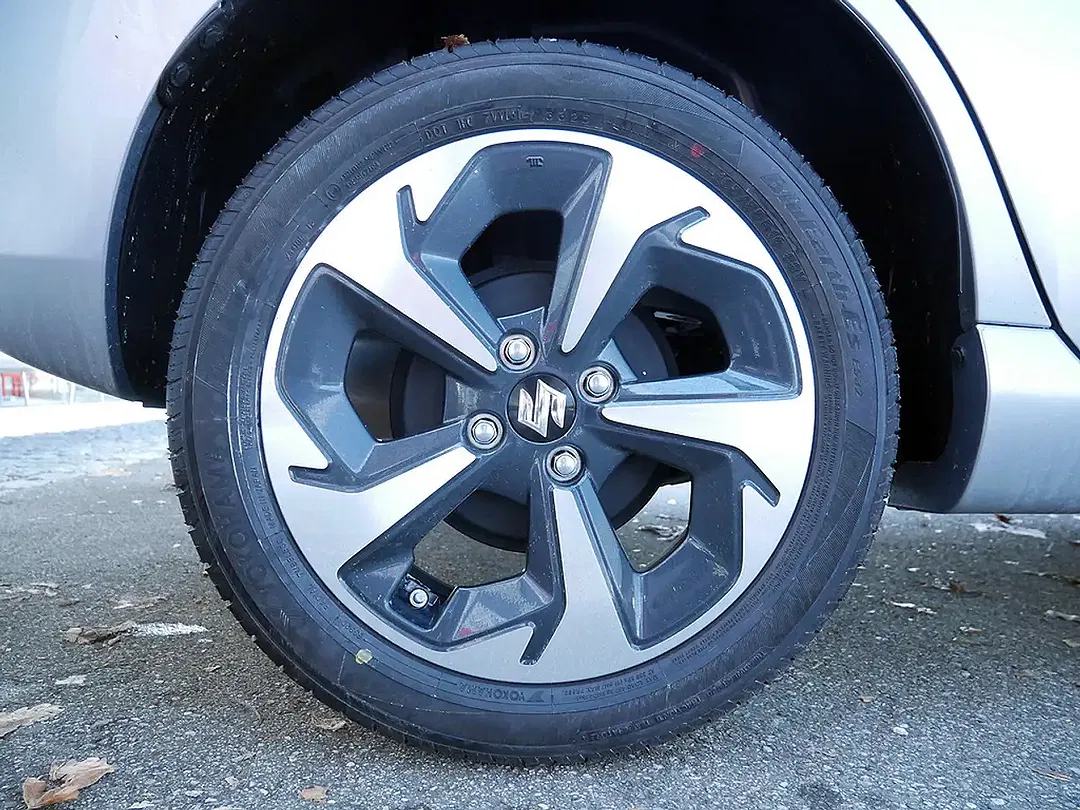 Suzuki Swift - Thumbnail 7