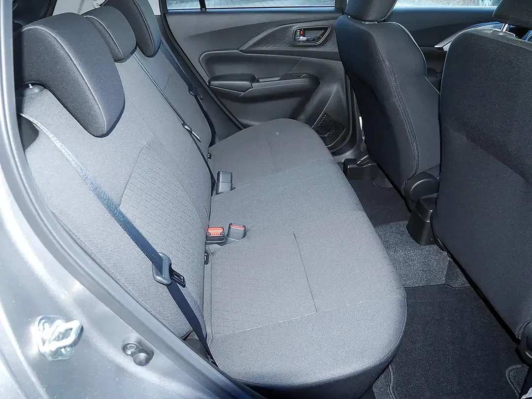 Suzuki Swift - Thumbnail 9