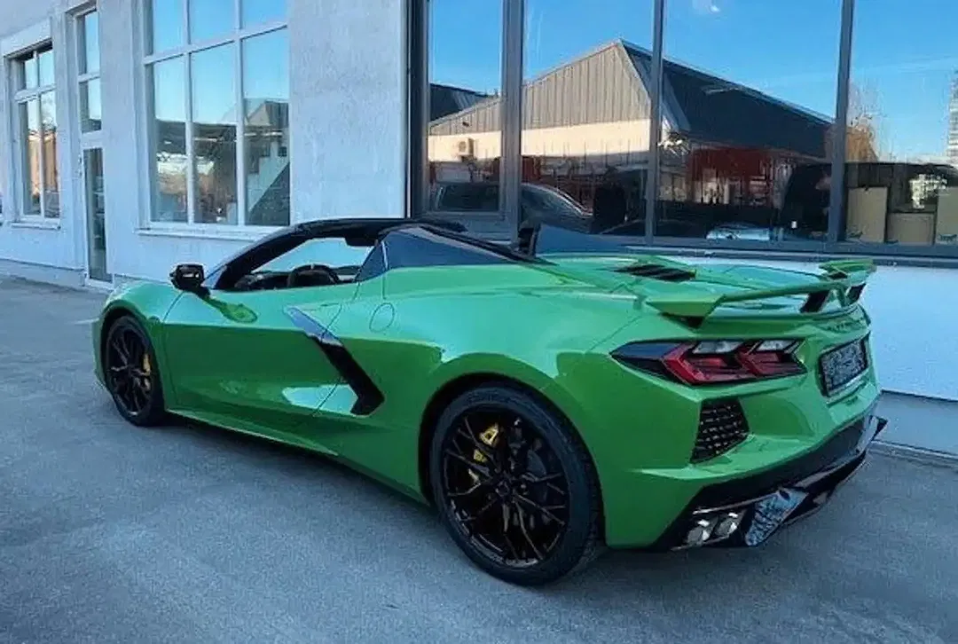 Corvette C8 - Thumbnail 13