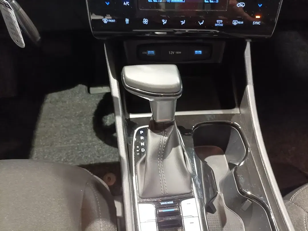 Hyundai TUCSON - Thumbnail 12
