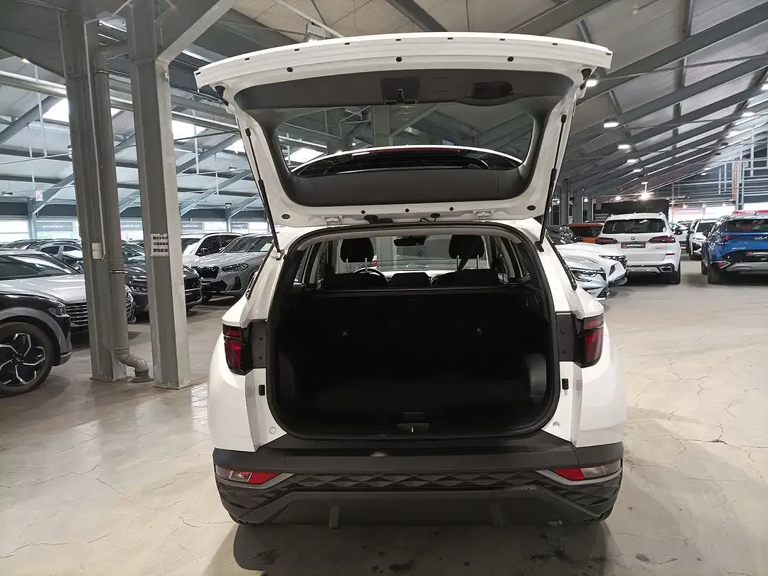Hyundai TUCSON - Thumbnail 6