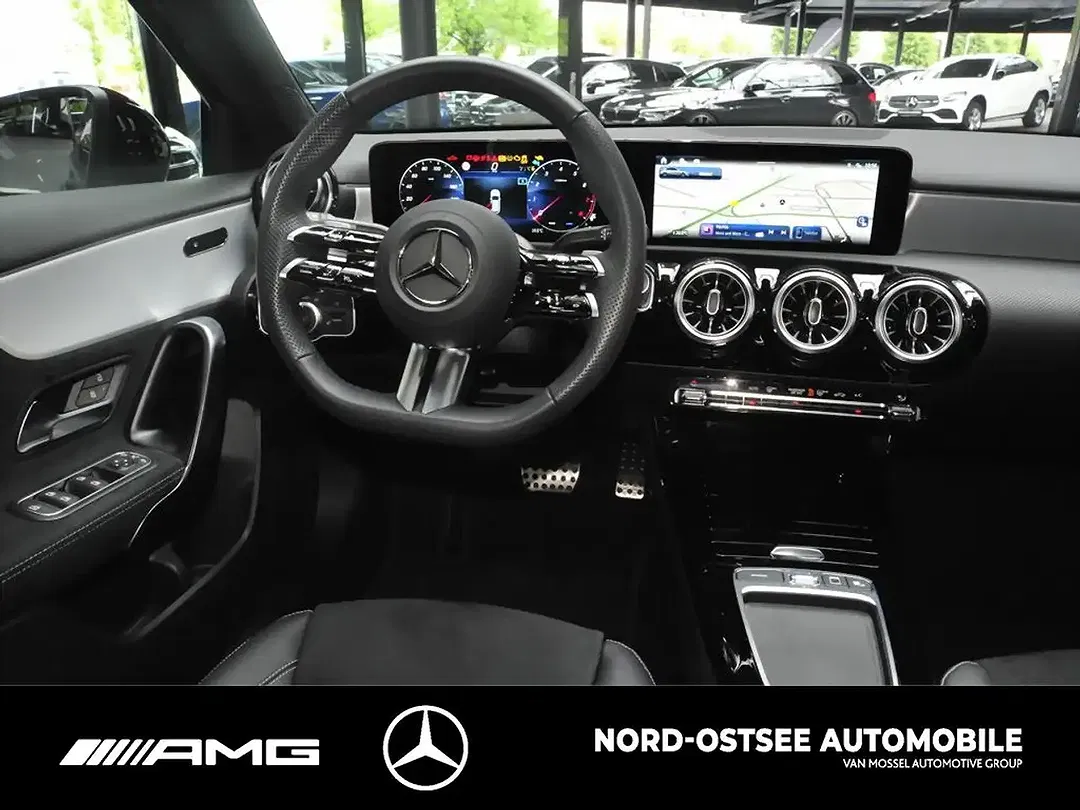 Mercedes-Benz A 200 - Thumbnail 8