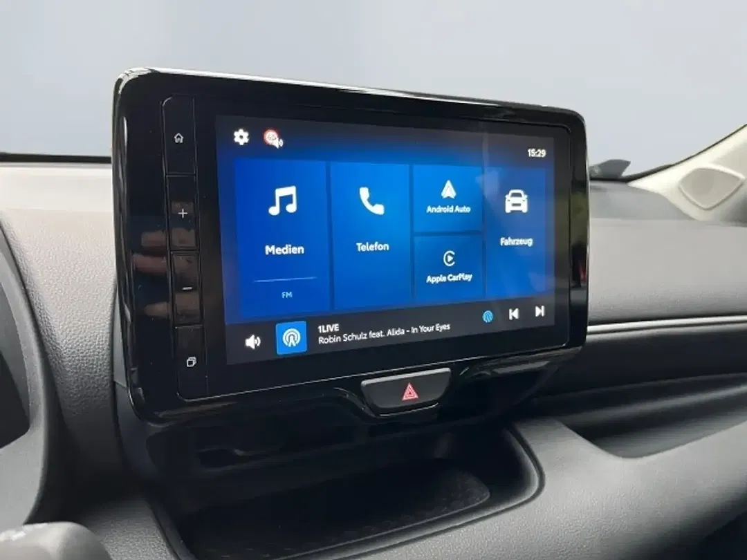 Toyota Yaris - Thumbnail 13