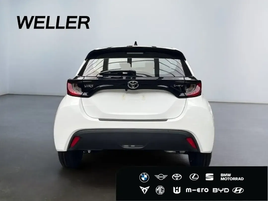 Toyota Yaris - Thumbnail 5