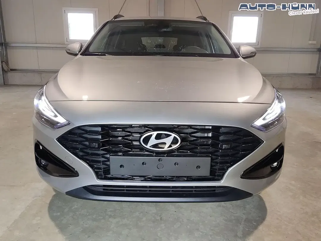 Hyundai i30 - Thumbnail 2