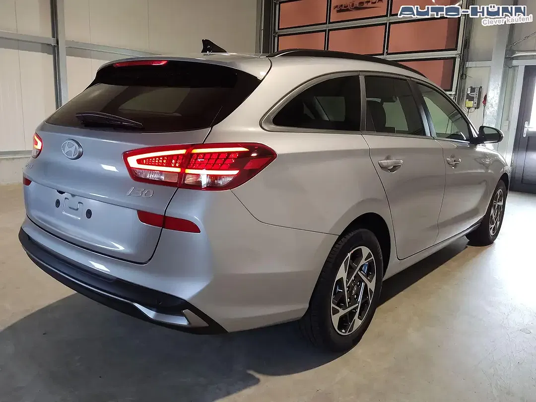 Hyundai i30 - Thumbnail 4