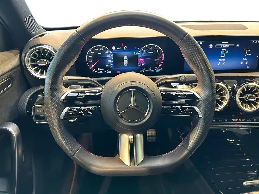 Mercedes-Benz A 200 - Thumbnail 10