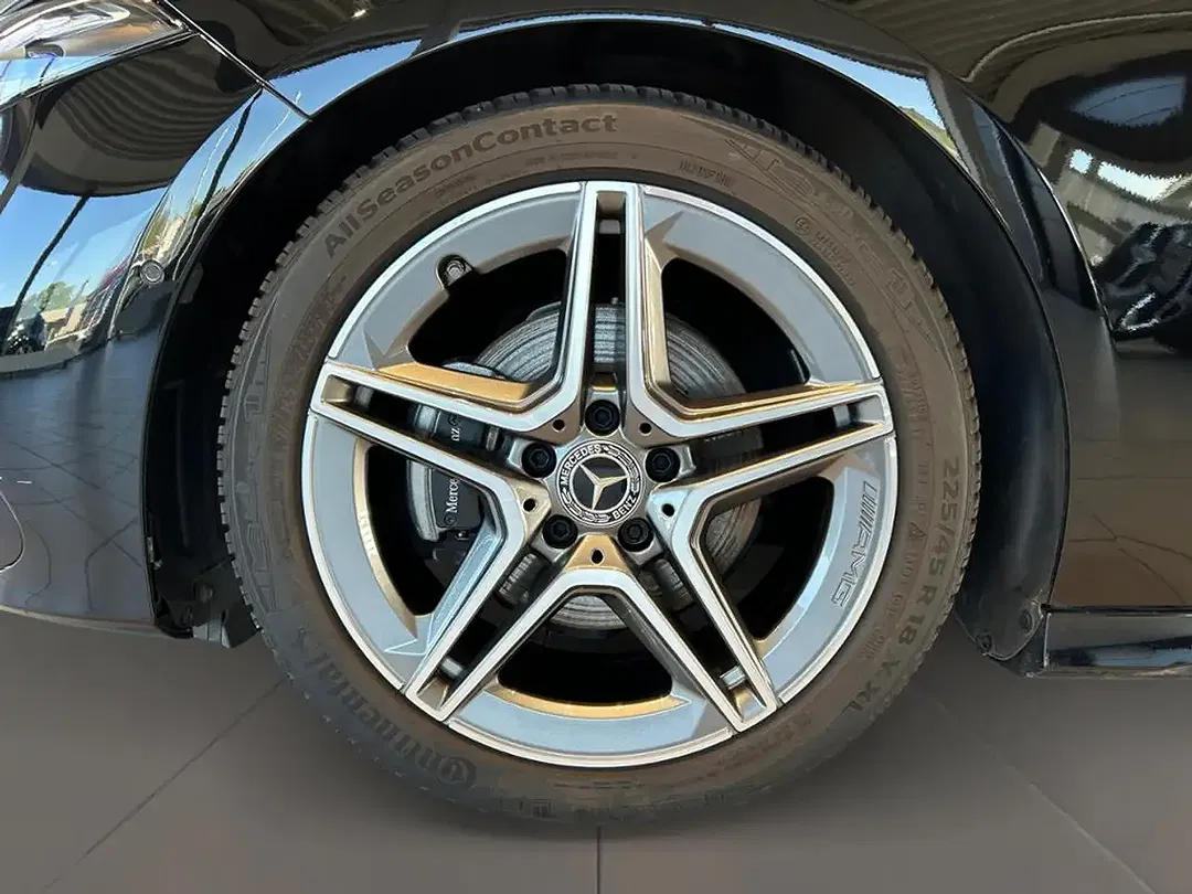Mercedes-Benz A 200 - Thumbnail 8