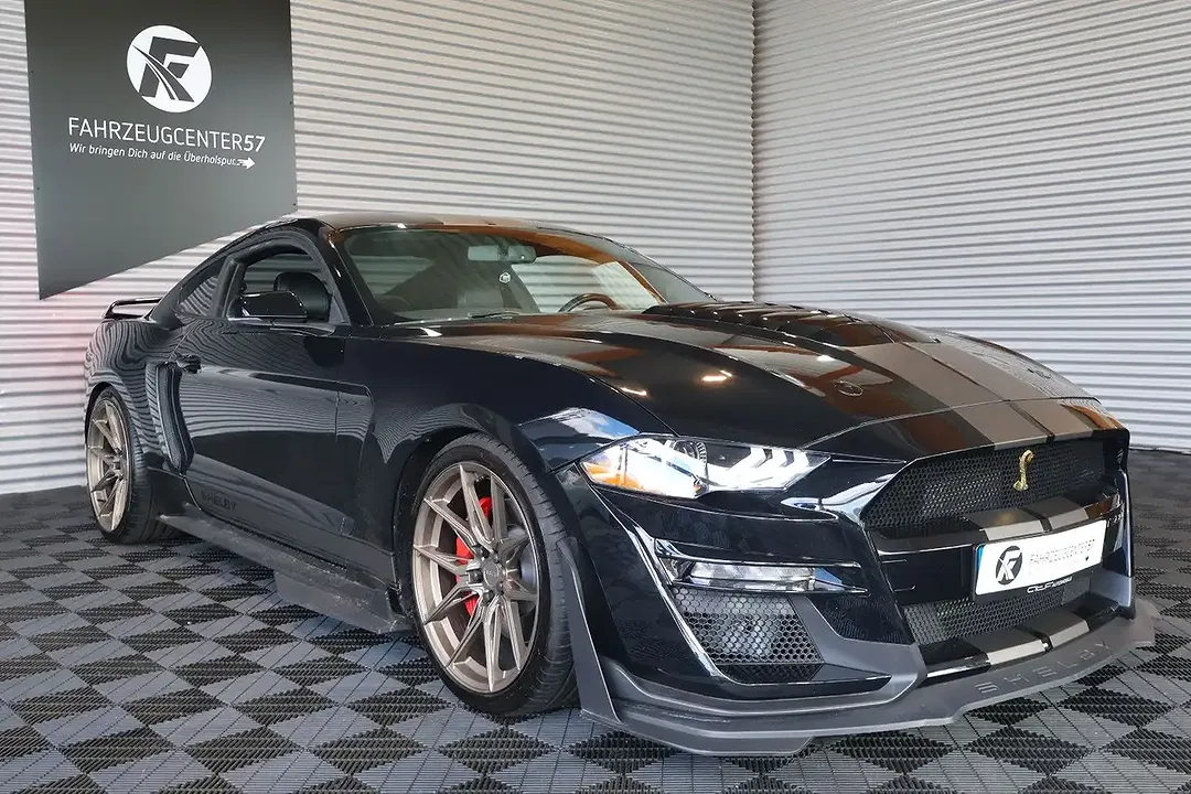 Ford Mustang - Thumbnail 9