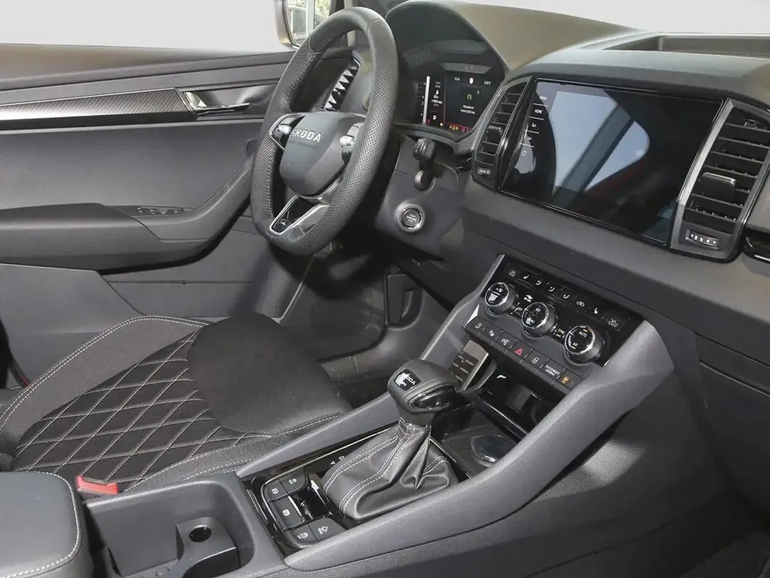 Skoda Karoq - Thumbnail 9