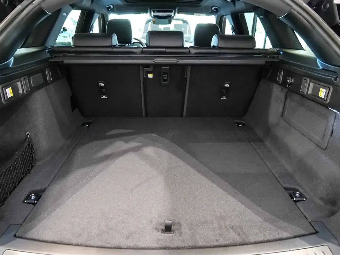 Land Rover Range Rover Velar - Thumbnail 11
