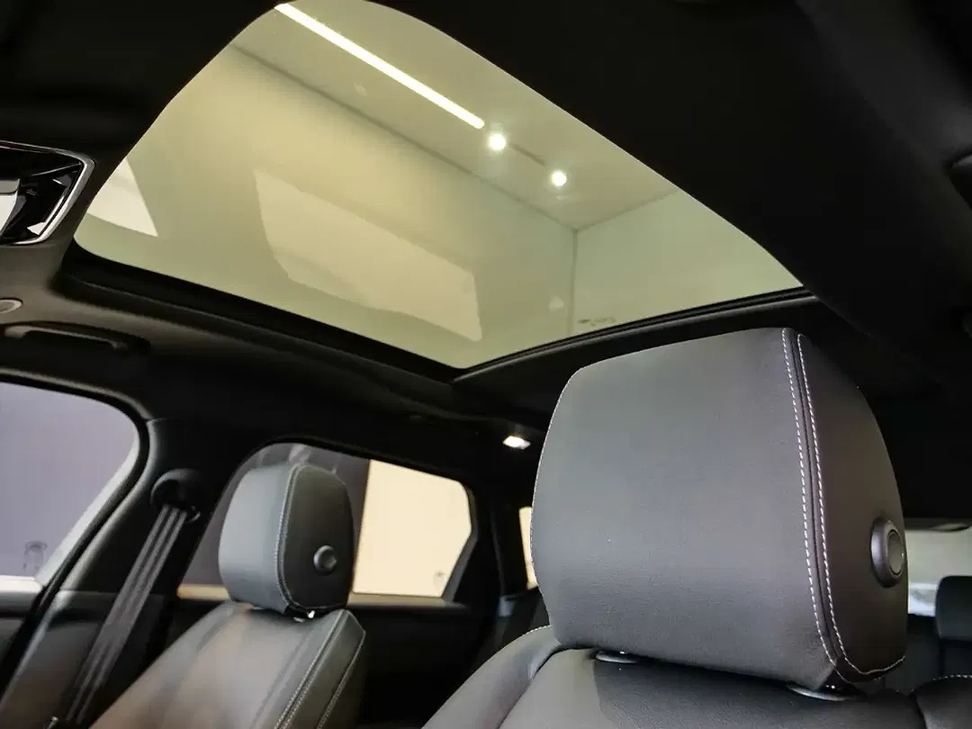 Land Rover Range Rover Velar - Thumbnail 13