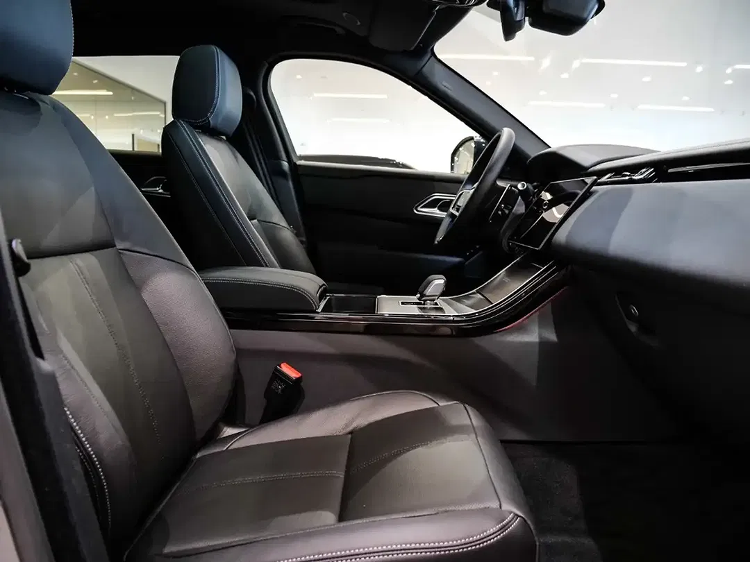 Land Rover Range Rover Velar - Thumbnail 3