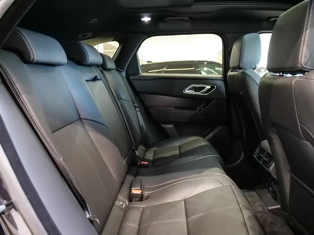 Land Rover Range Rover Velar - Thumbnail 4