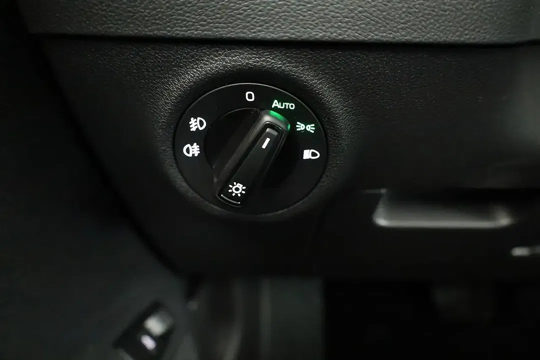Skoda Karoq - Thumbnail 8