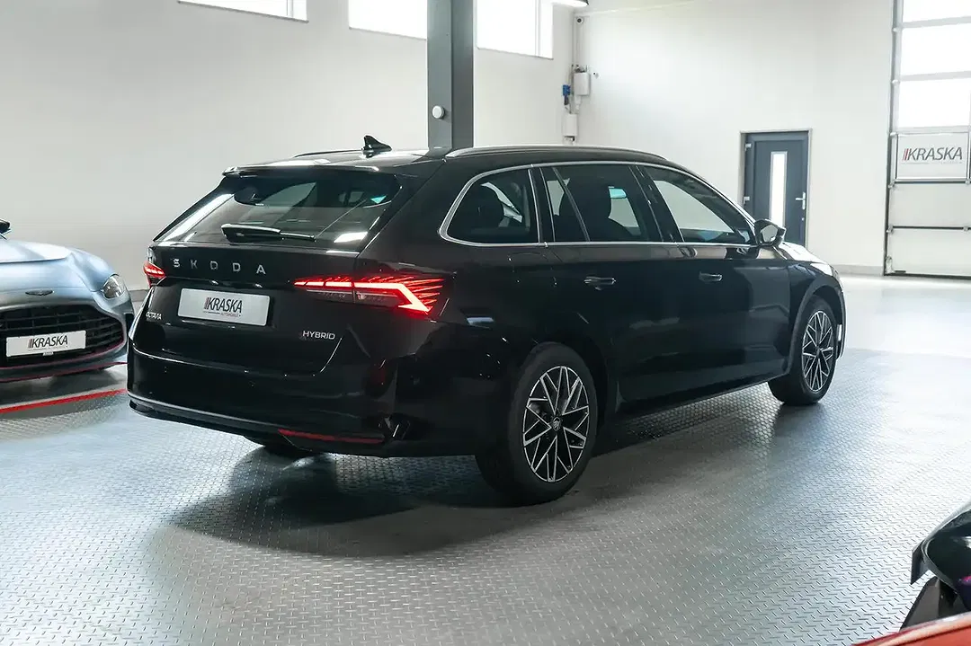 Skoda Octavia - Thumbnail 8