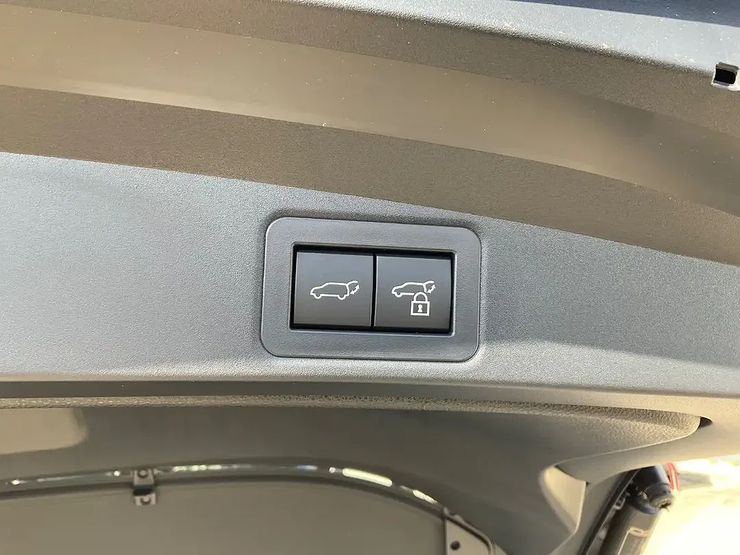 Toyota Corolla - Thumbnail 9
