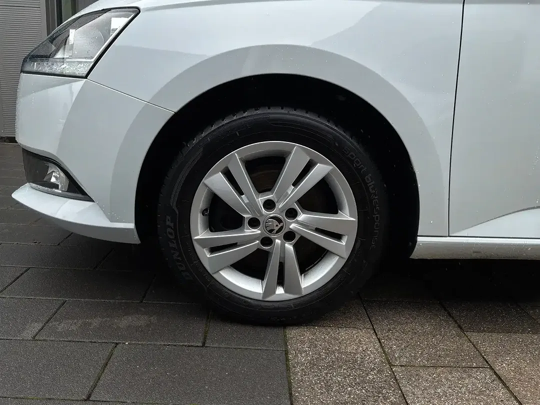 Skoda Fabia - Thumbnail 2