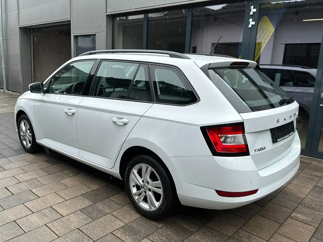 Skoda Fabia - Thumbnail 6