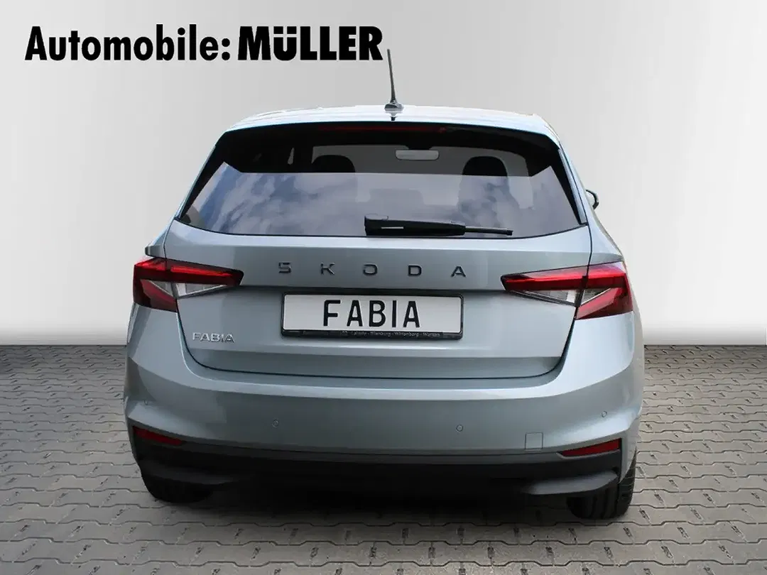 Skoda Fabia - Thumbnail 4