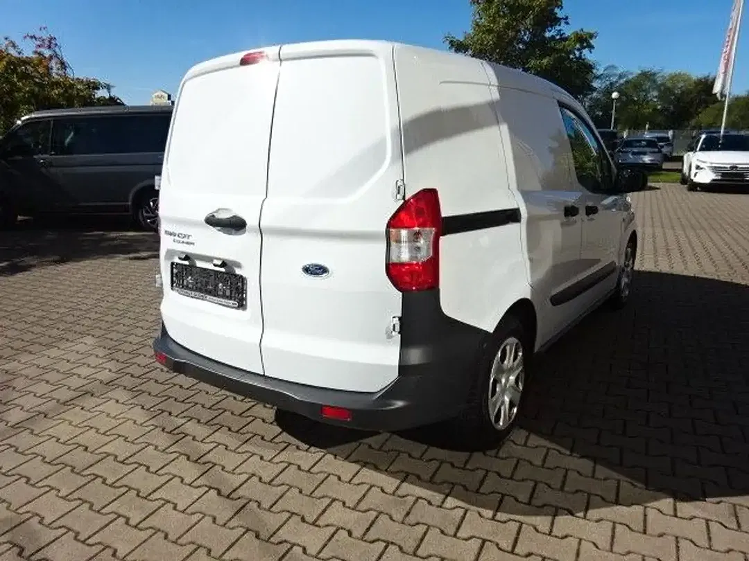 Ford Transit Courier - Thumbnail 4