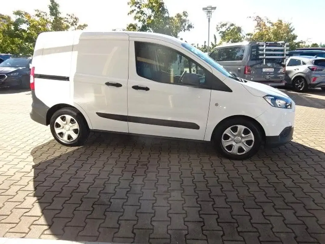 Ford Transit Courier - Thumbnail 5