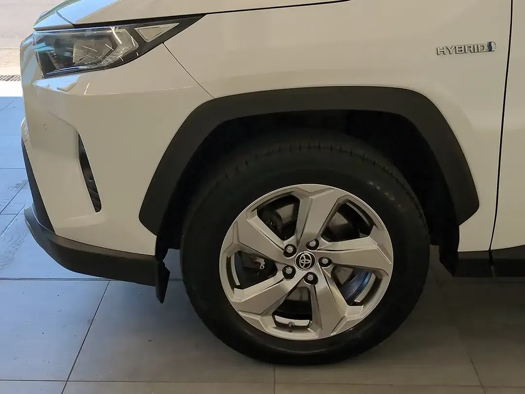 Toyota RAV 4 - Thumbnail 9