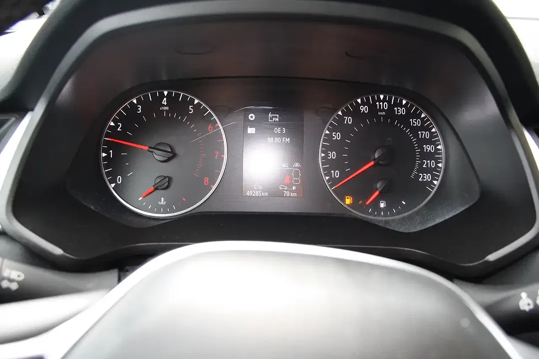 Renault Captur - Thumbnail 15