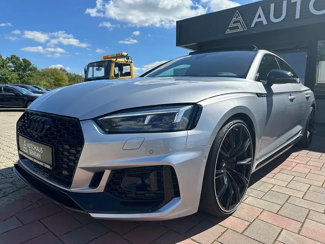 Audi RS5 - Thumbnail 3