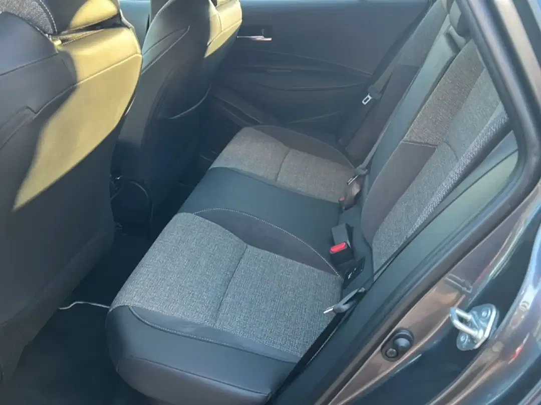 Toyota Corolla - Thumbnail 8