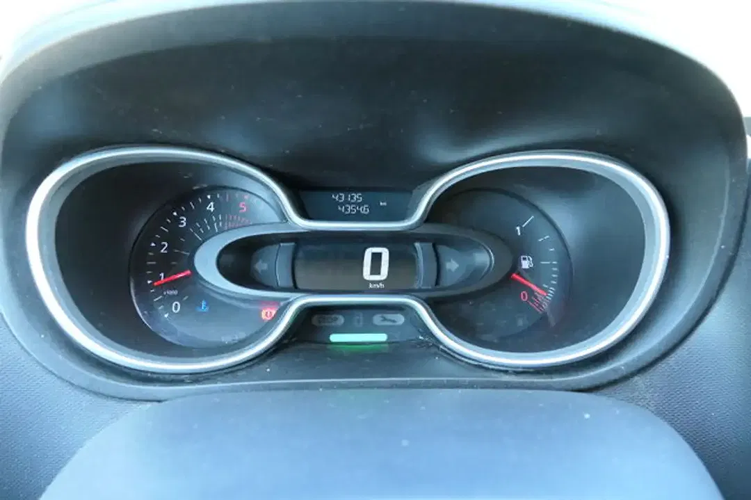 Renault Trafic - Thumbnail 13