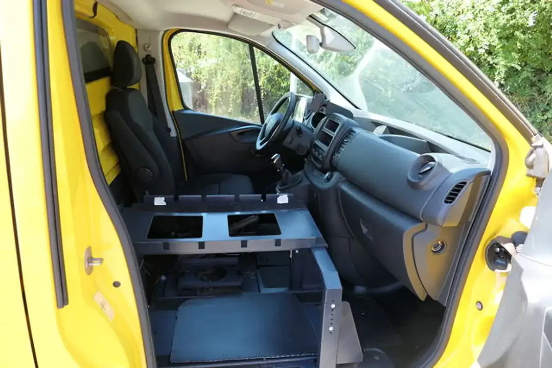 Renault Trafic - Thumbnail 7