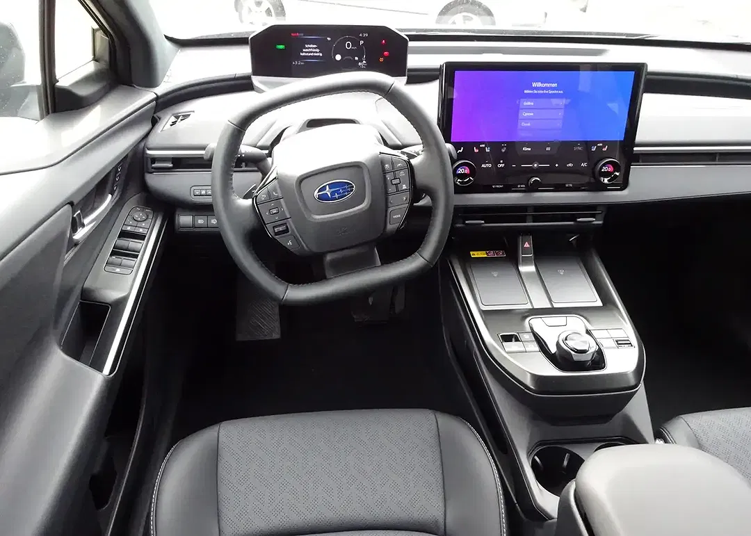 Subaru Solterra - Thumbnail 5