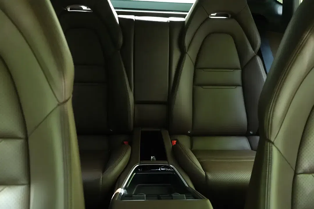 Porsche Panamera - Thumbnail 15