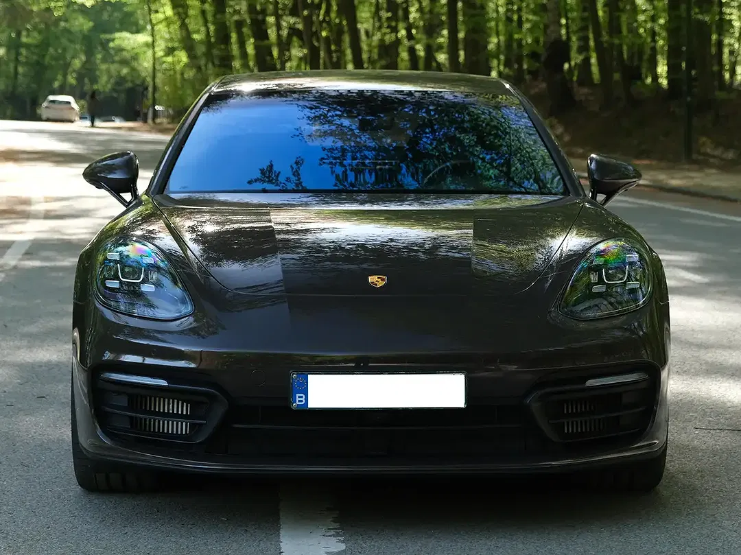 Porsche Panamera - Thumbnail 3