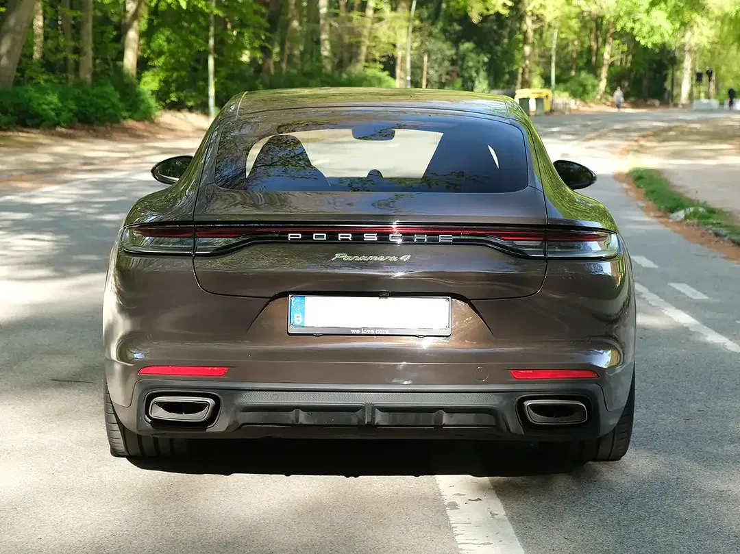 Porsche Panamera - Thumbnail 4