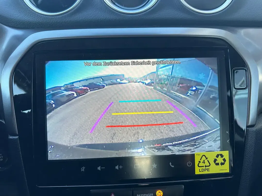 Suzuki Vitara - Thumbnail 12