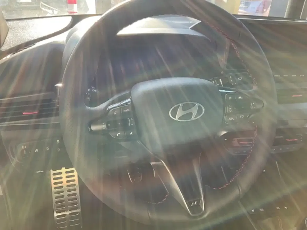 Hyundai i20 - Thumbnail 9