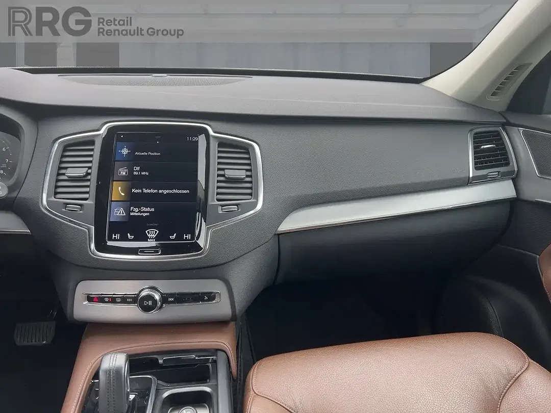 Volvo XC90 - Thumbnail 11