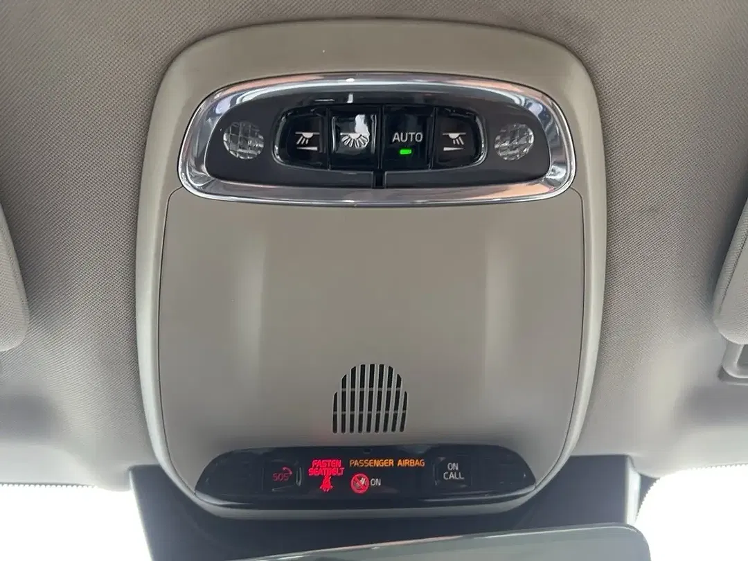 Volvo XC90 - Thumbnail 16
