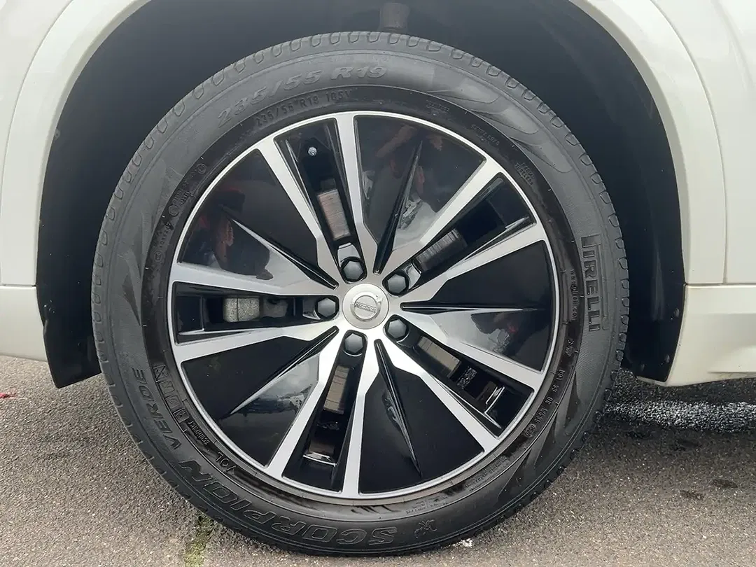 Volvo XC90 - Thumbnail 21