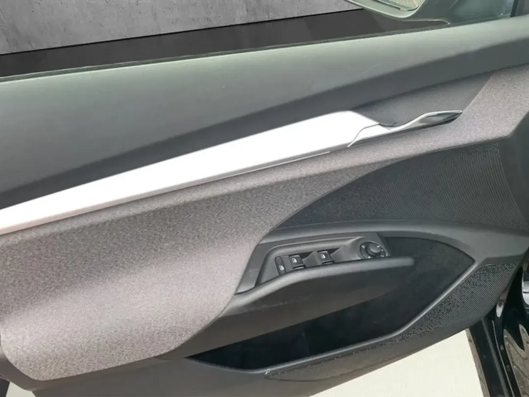 Skoda Enyaq - Thumbnail 10