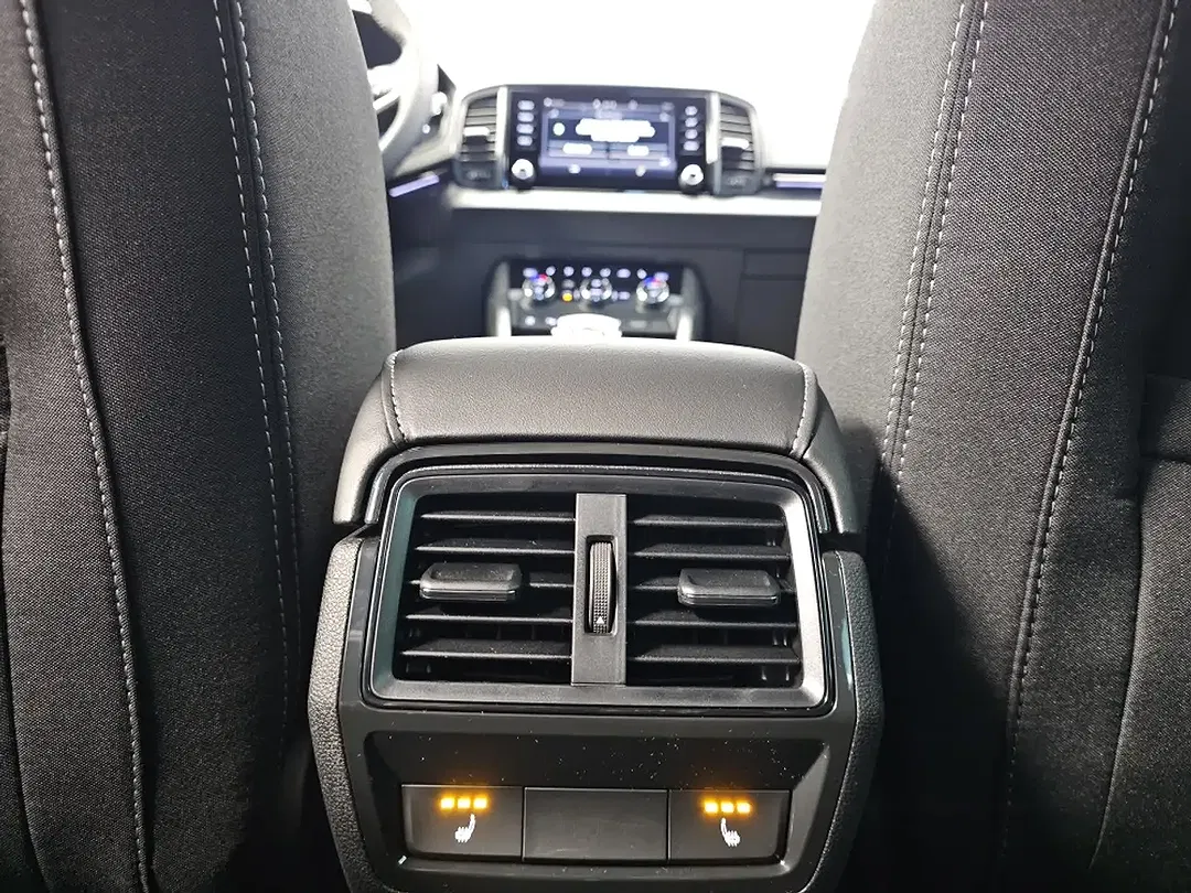 Skoda Karoq - Thumbnail 11