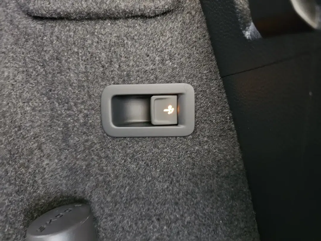 Skoda Karoq - Thumbnail 5