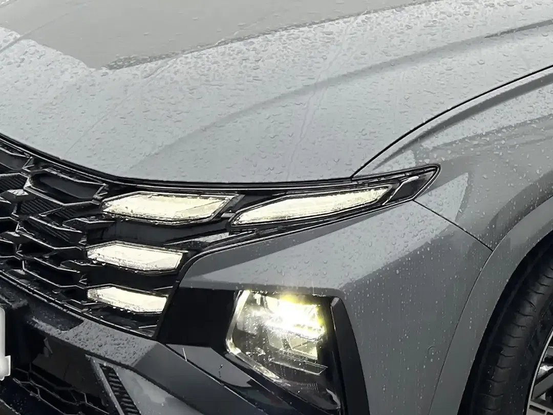 Hyundai TUCSON - Thumbnail 5