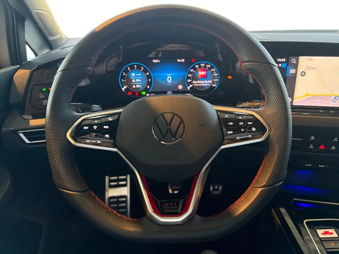 Volkswagen Golf GTI - Thumbnail 11